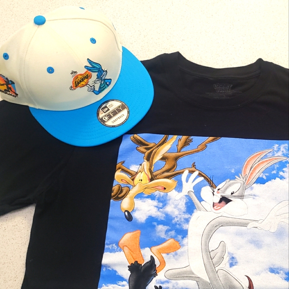 Vintage LOONEY TUNES Short Sleeve